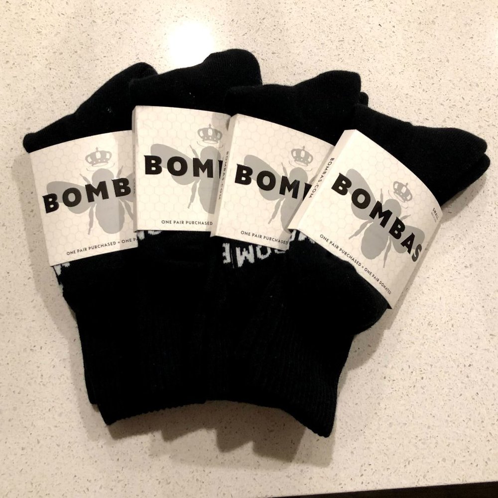 4 brand new pairs of SM black Bombas calf socks